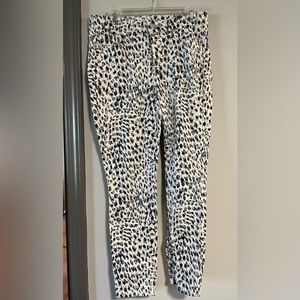 Size 10 Animal Print Ankle pants by Sofía Jeans (by Sofia Vergara)